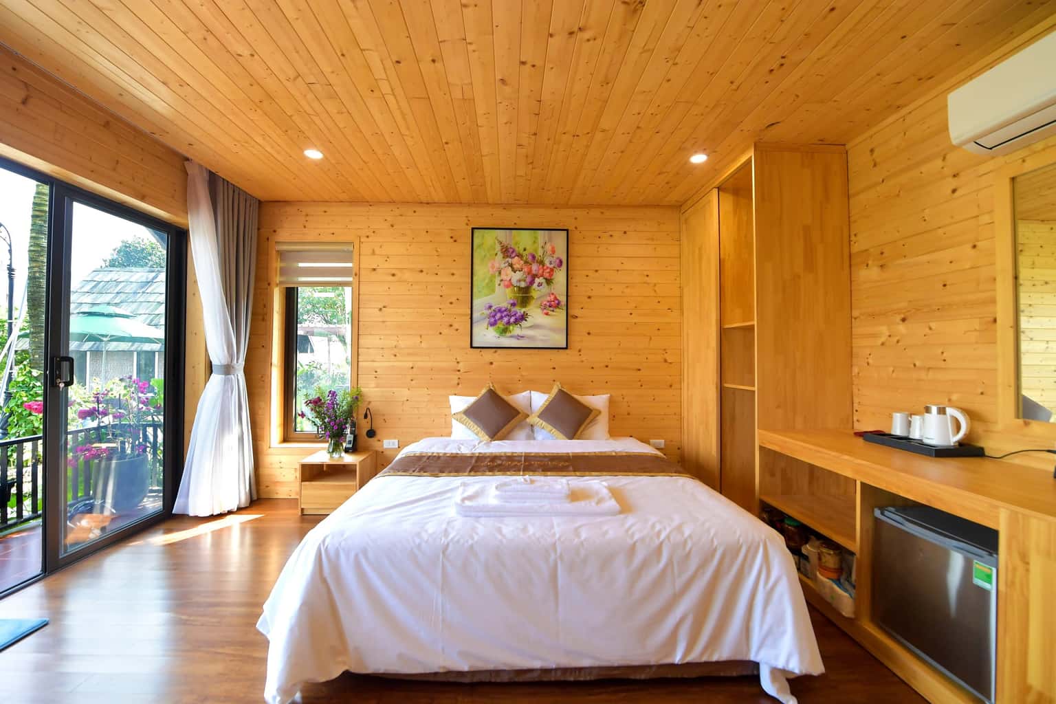 justfly bungalow lake view suoi ngoc retreat thach that
