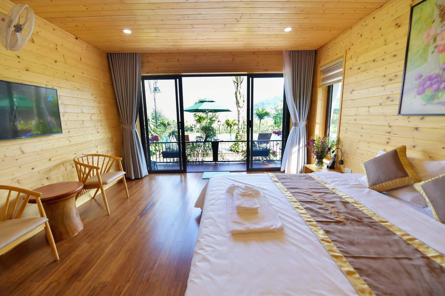 justfly bungalow lake view suoi ngoc retreat thach that