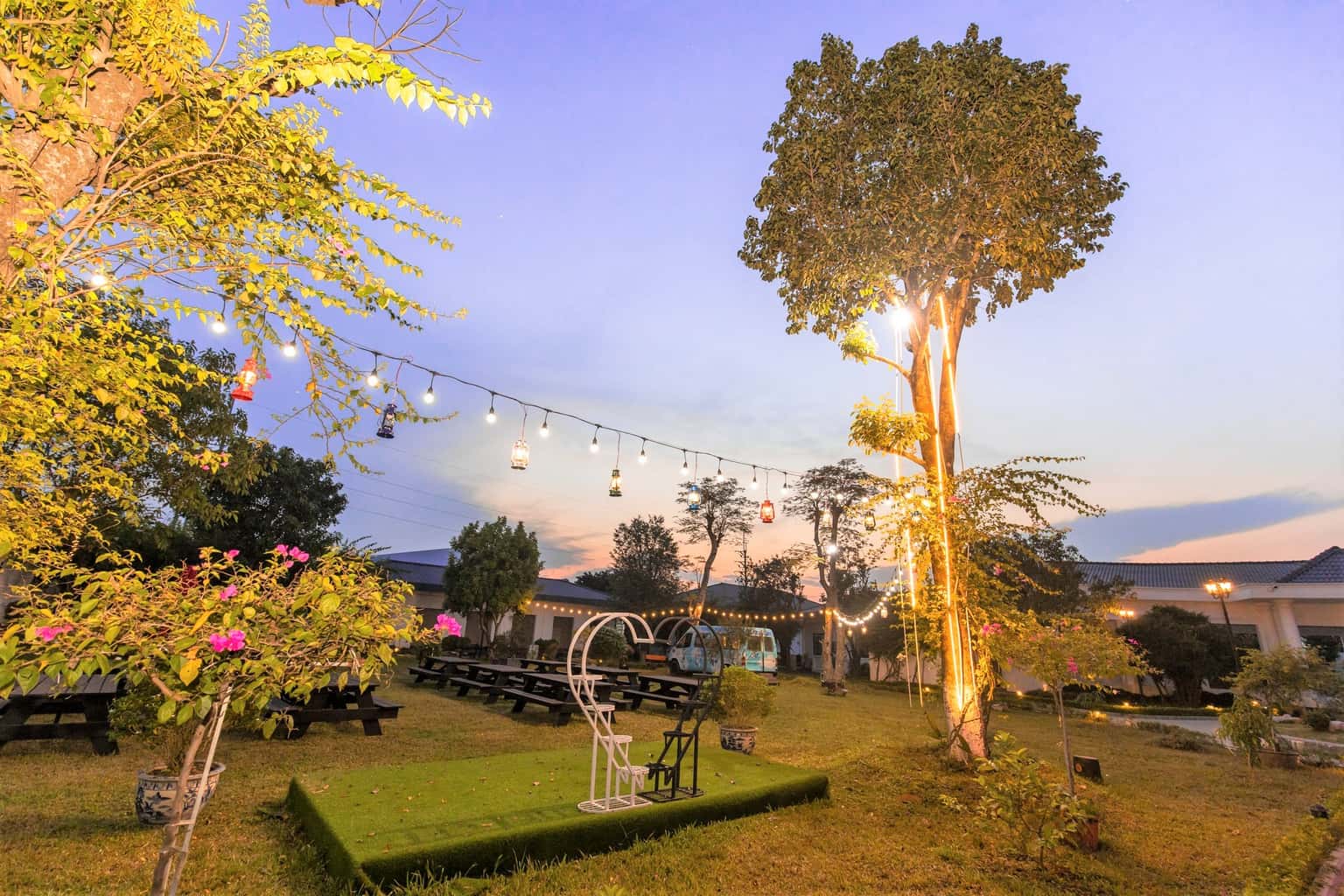 justfly khu bbq glory resort son tay