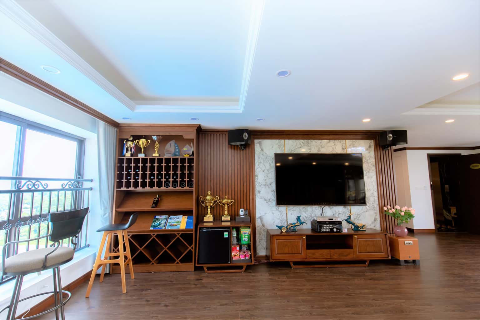 justfly phong presidential khu pool view glory resort son tay