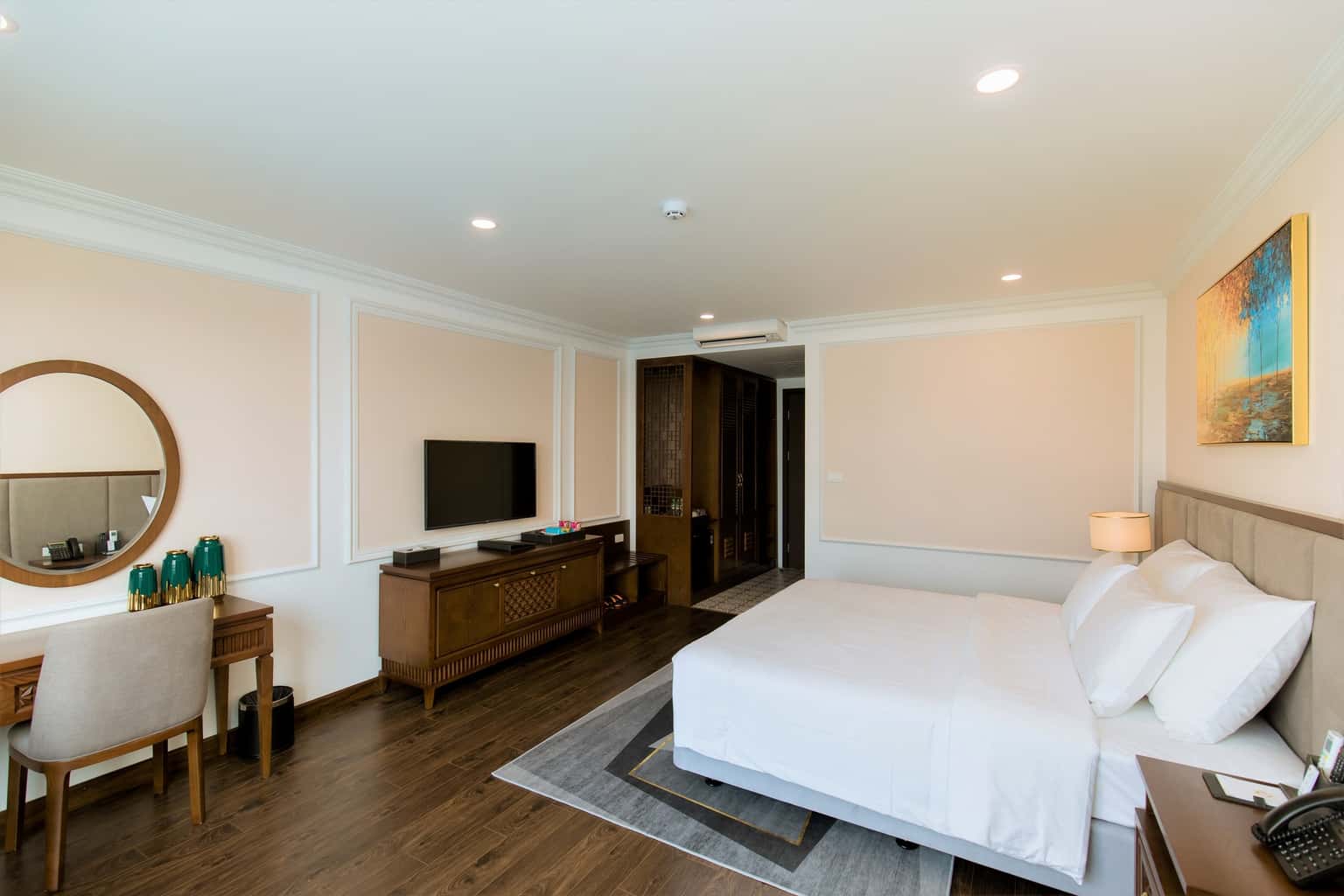 justfly phong deluxe king pool view glory resort son tay