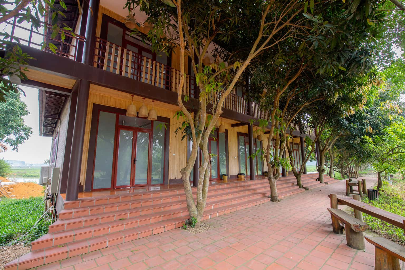 justfly phong cong dong thao vien resort