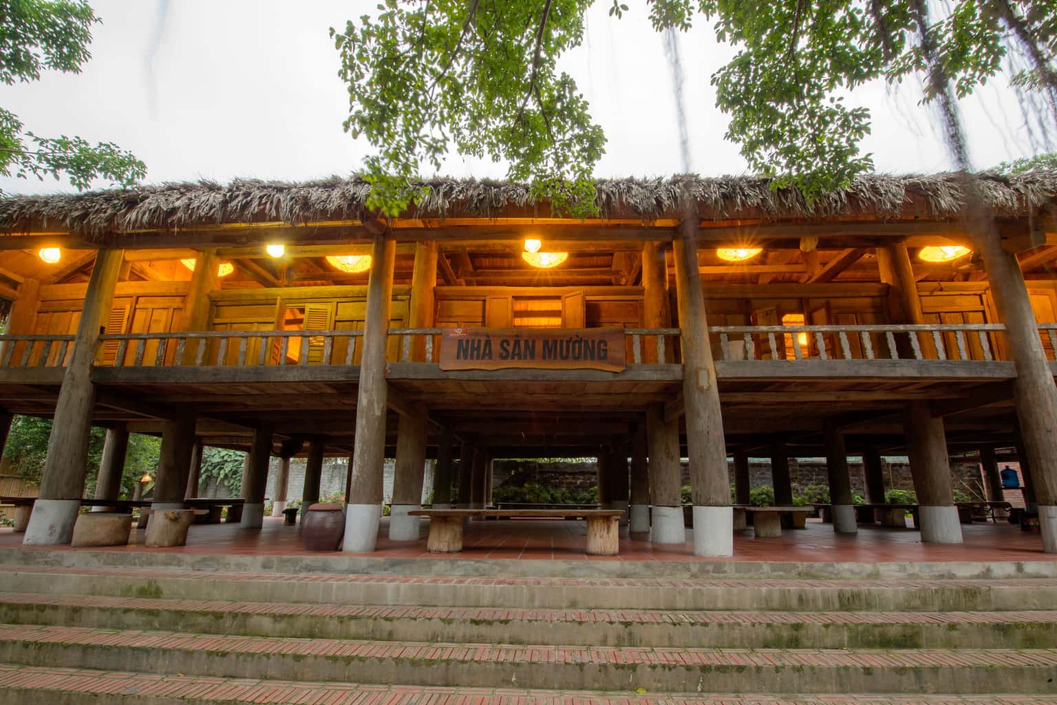 justfly phong cong dong thao vien resort