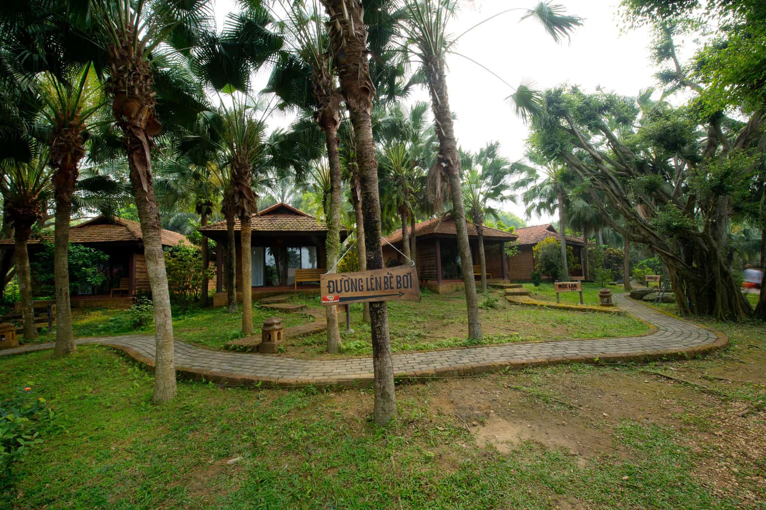 justfly xom nho thao vien resort 