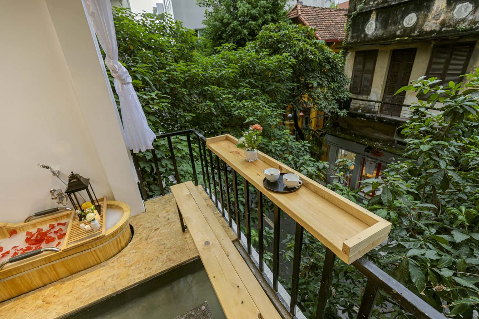 justfly cl2 homestay chat ba dinh ha noi