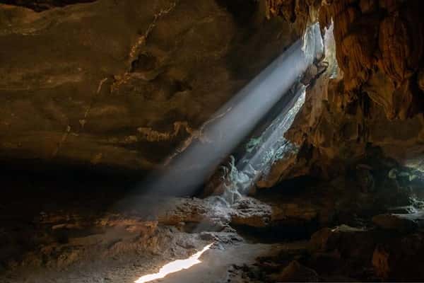 hang thien canh son dia diem du lich ha long attvdo20