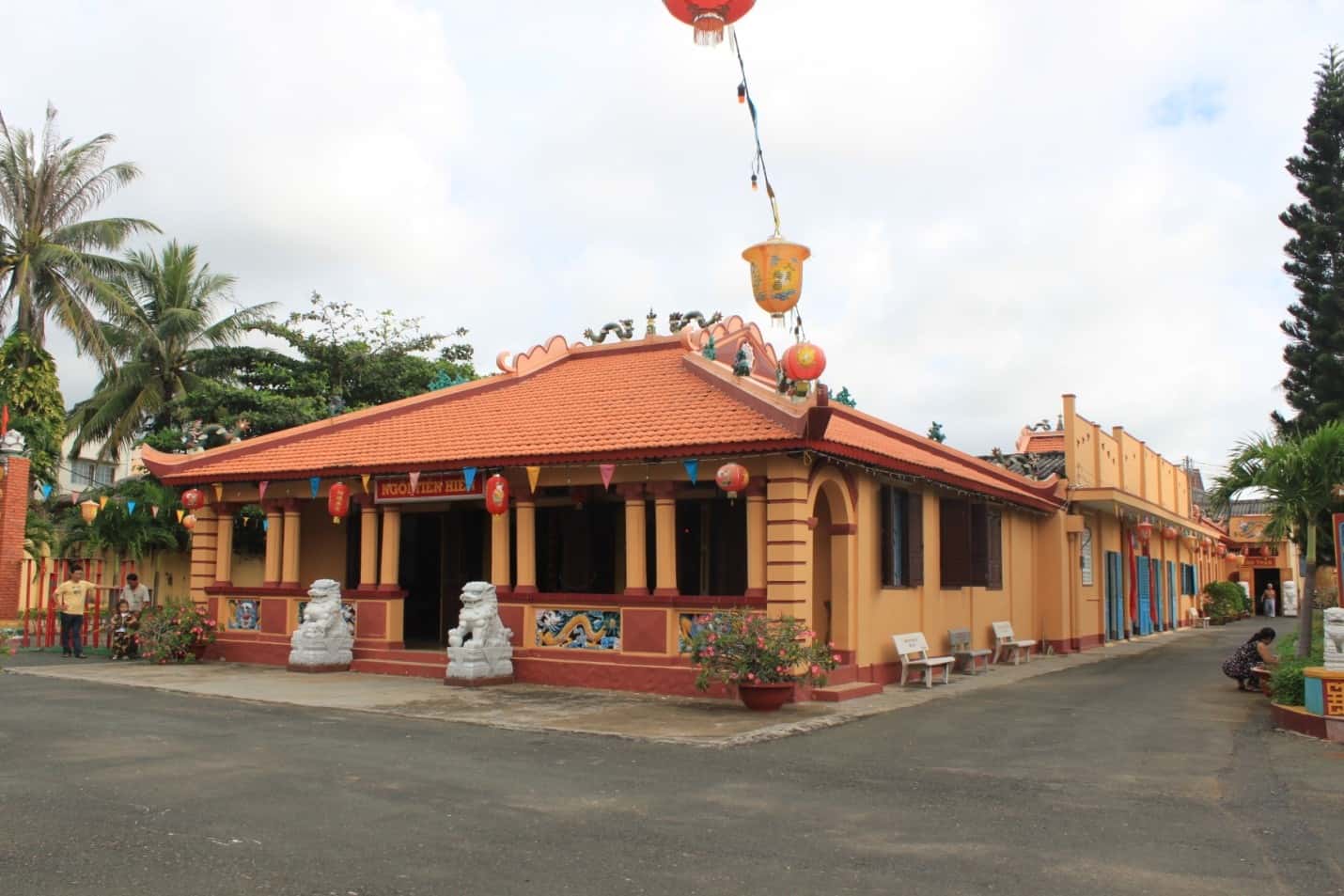 lang ca ong dia diem du lich vung tau attvut35