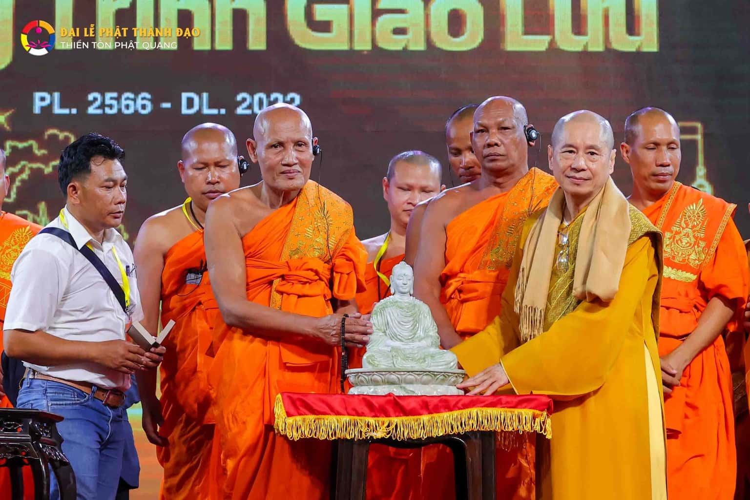 chua thien ton phat quang dia diem du lich vung tau attvut39