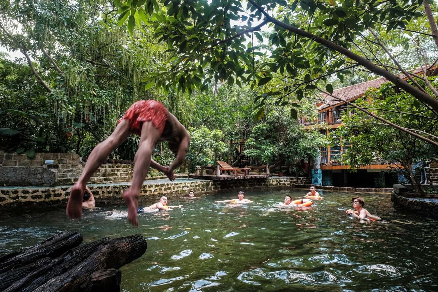 khuon vien hoat dong nala hoa binh