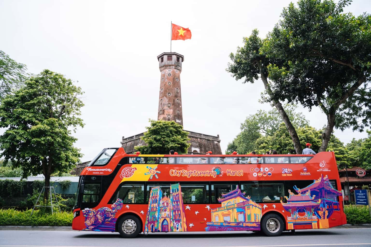 hop on hop off bus tour hanoi