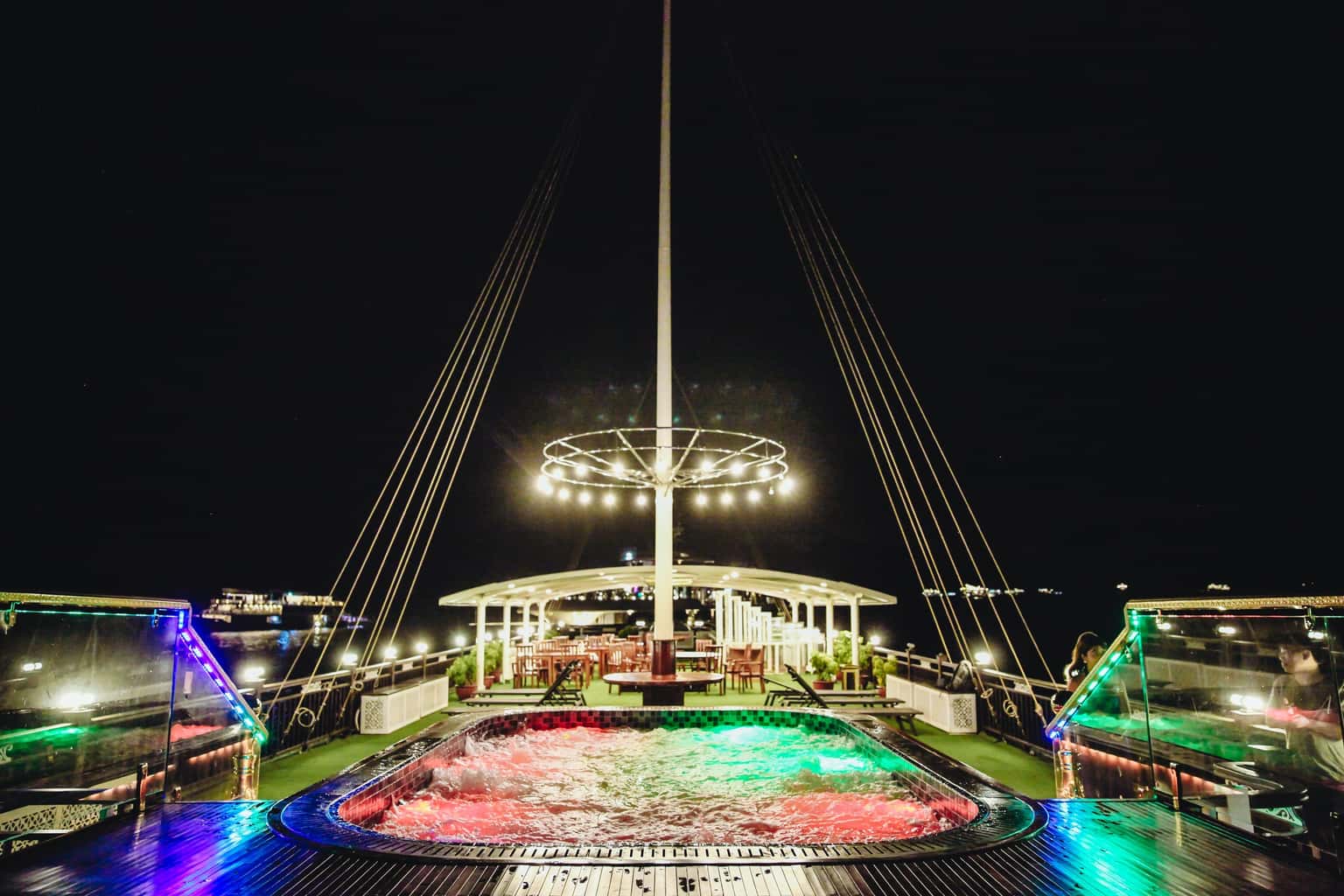 du thuyen calypso cruise oriental ha long bay