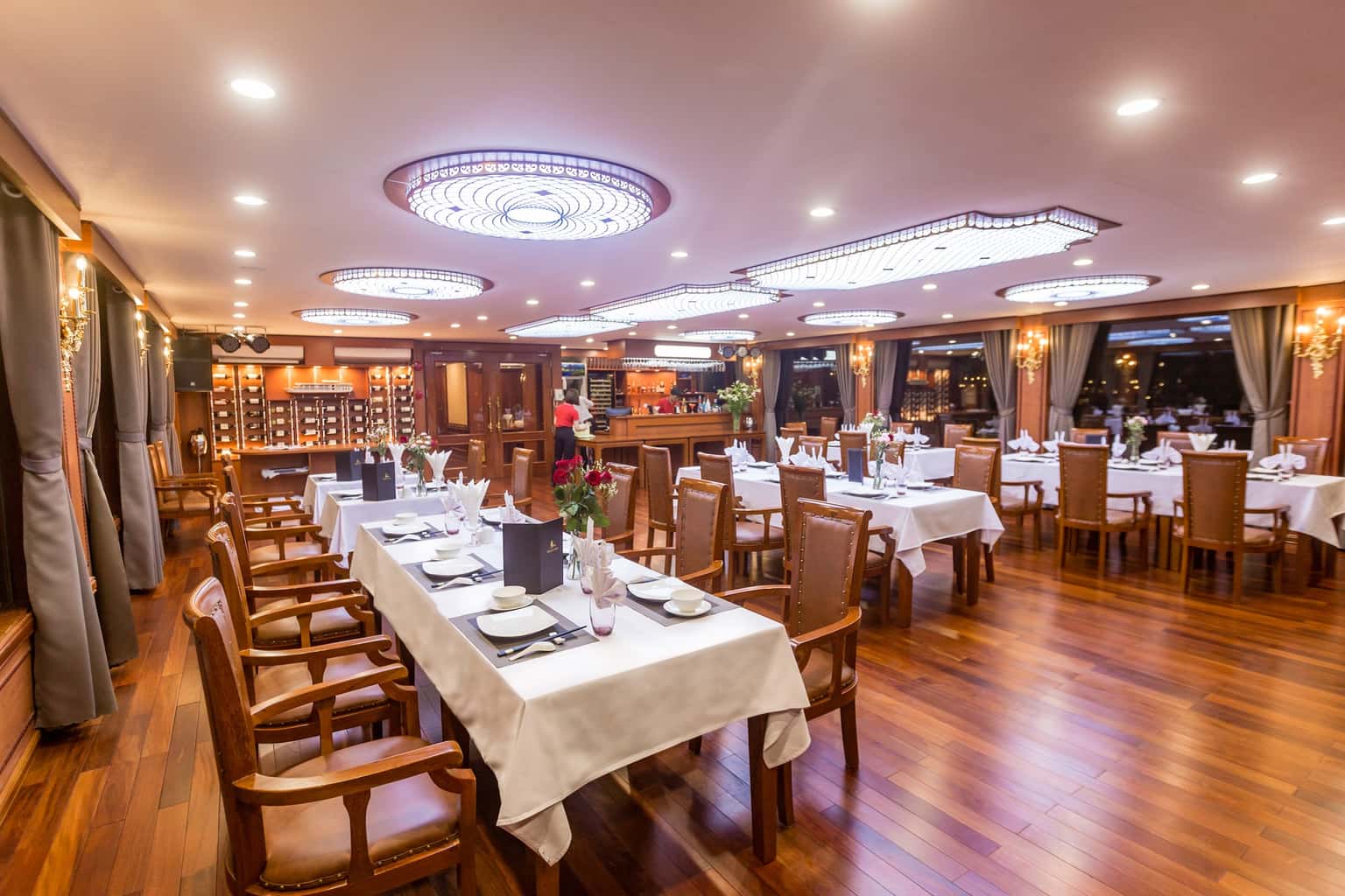 du thuyen calypso cruise oriental ha long bay