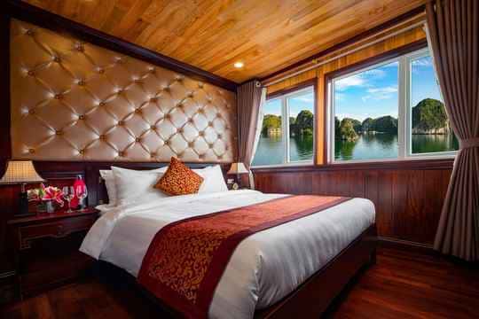lavender elegance cruise ha long 