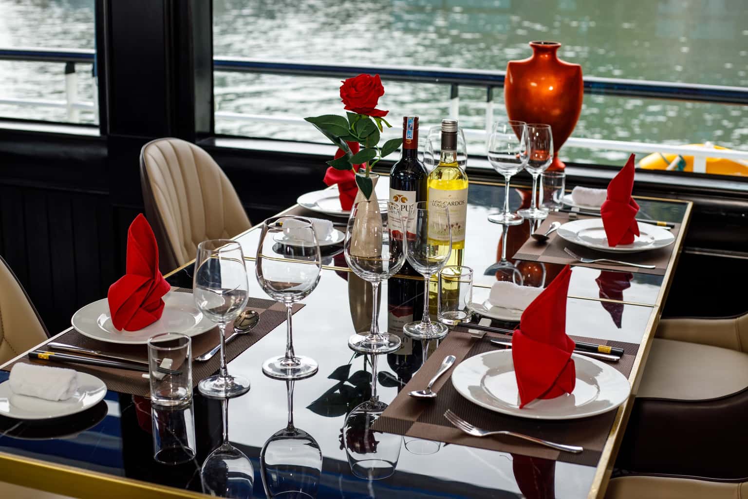 queen cruise ha long 