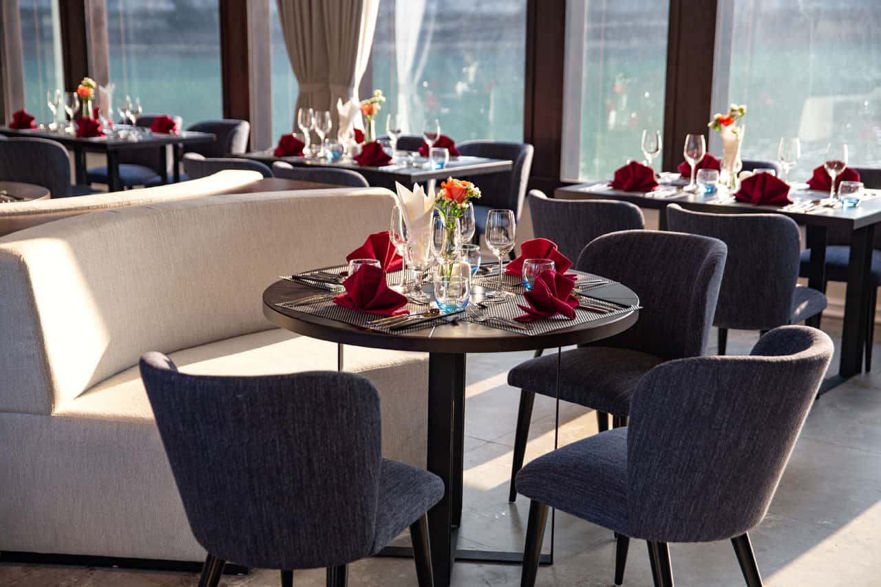 jade sails aclass cruises ha long