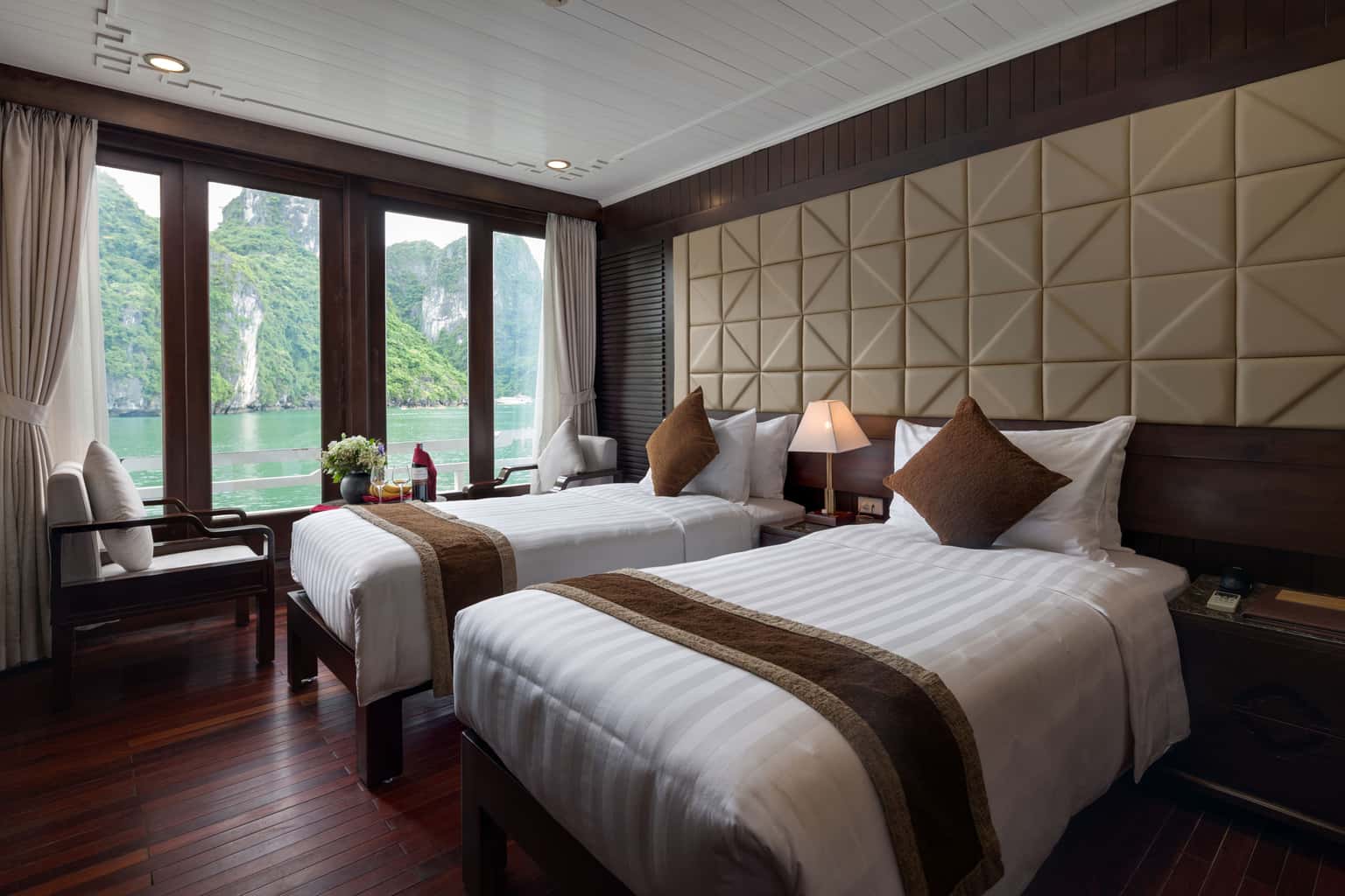 suite pelican glory pelican cruise ha long