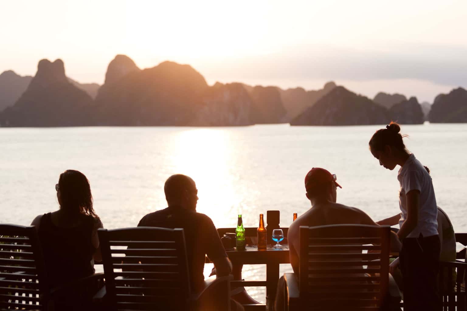 pelican glory pelican cruise ha long