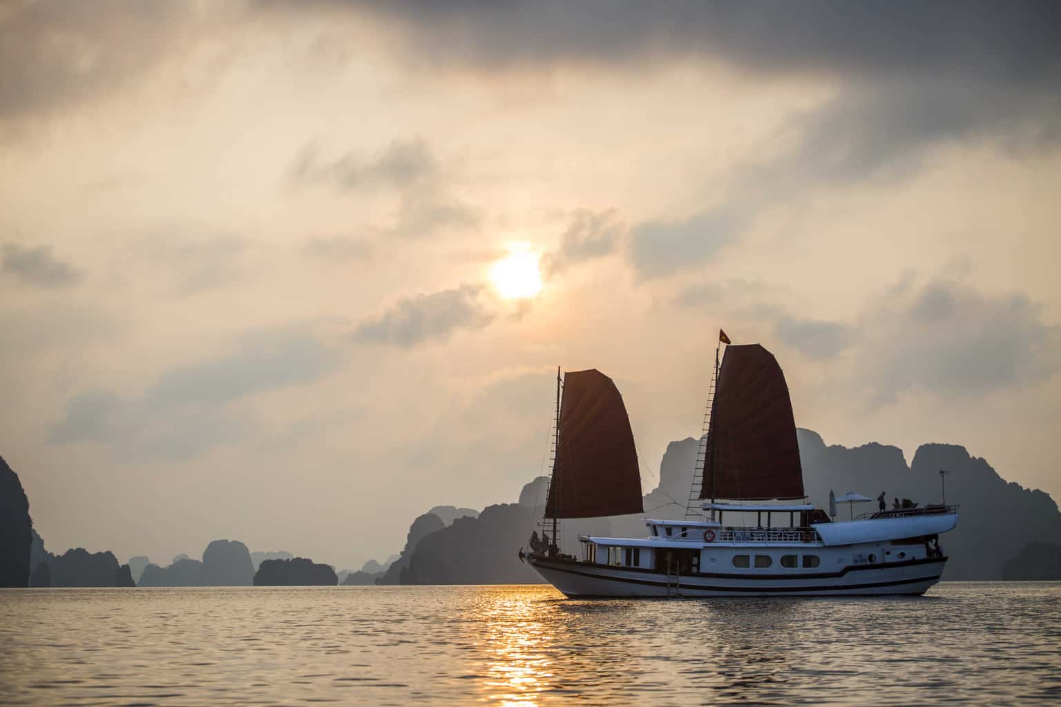 prince cruise indochina junk cruise ha long bay 