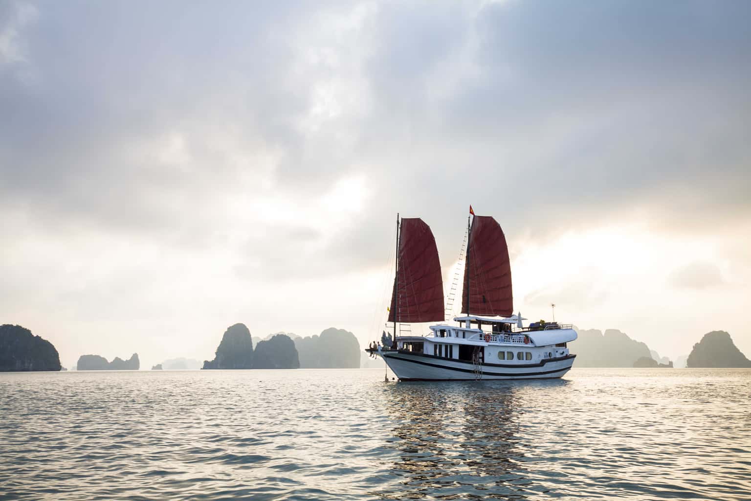 prince cruise indochina junk cruise ha long bay 