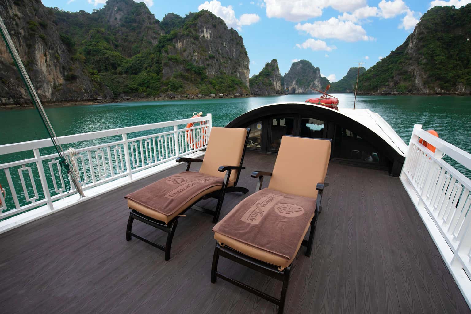 l'amour junk private charter indochina junk cruise ha long bay