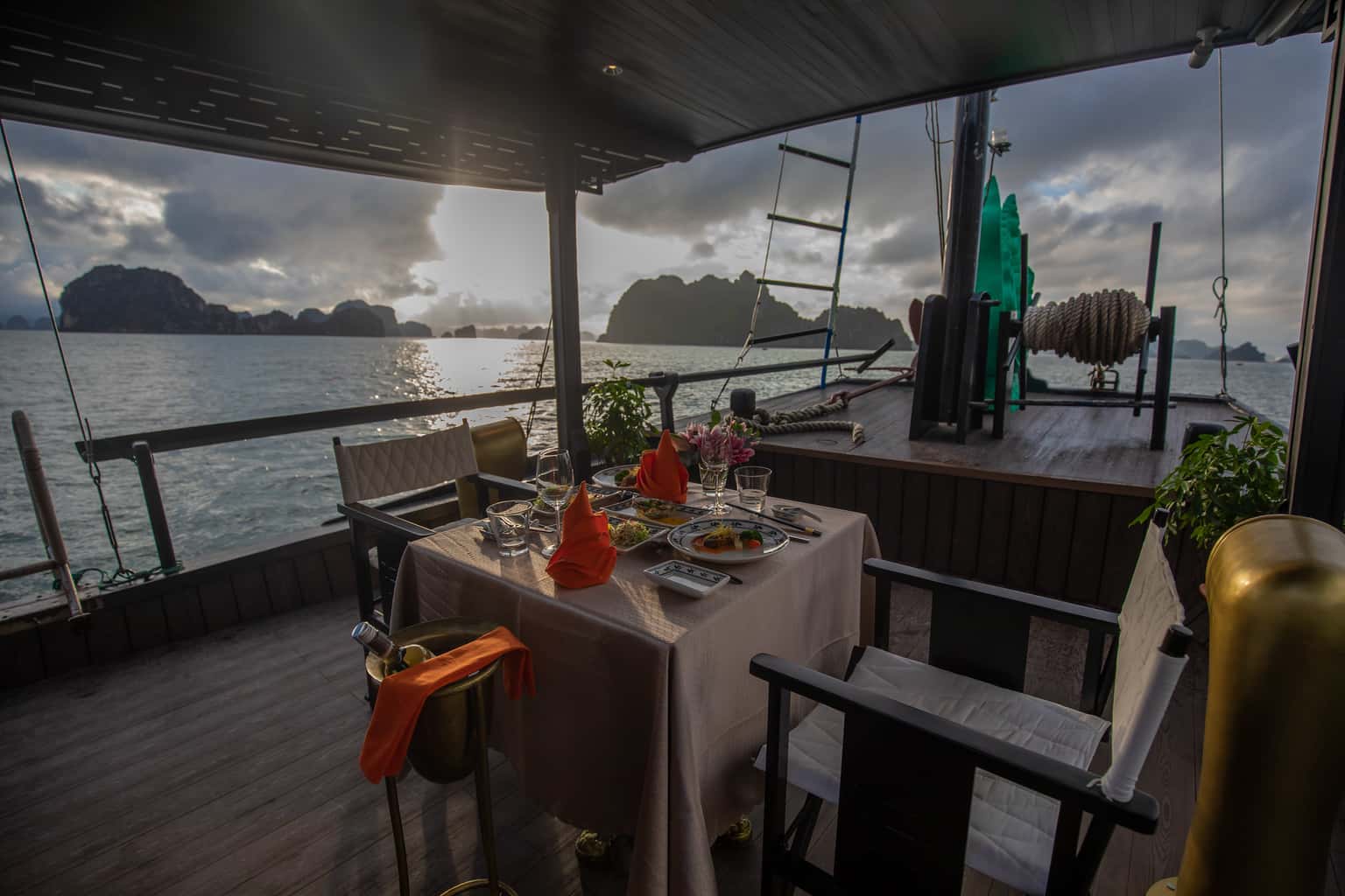 l'amour junk private charter indochina junk cruise ha long bay