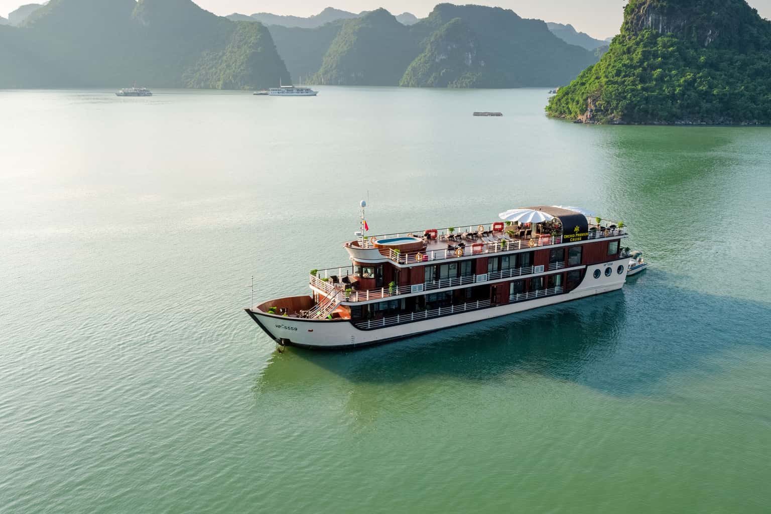 orchid preminum pelican cruise ha long 