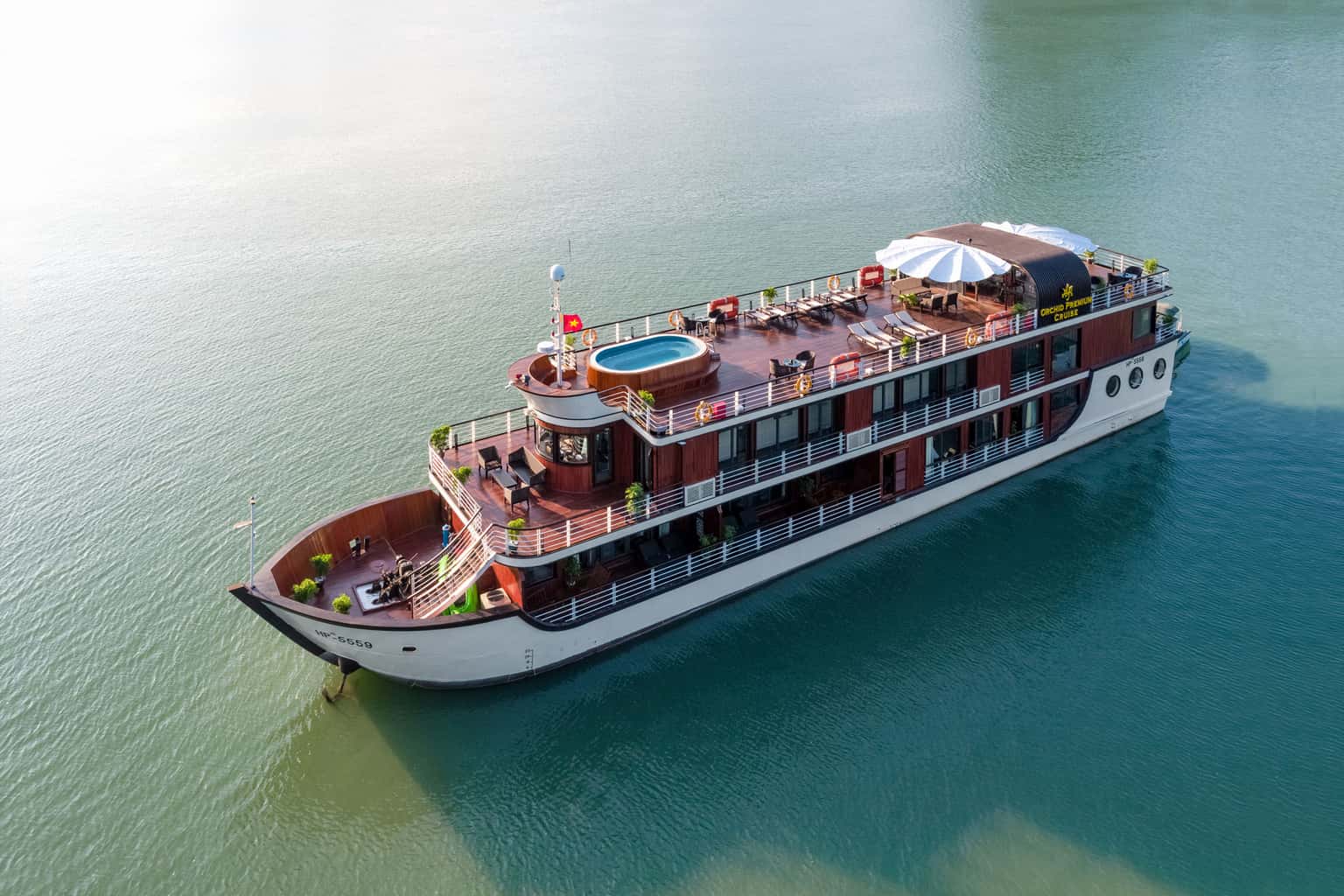orchid preminum pelican cruise ha long 