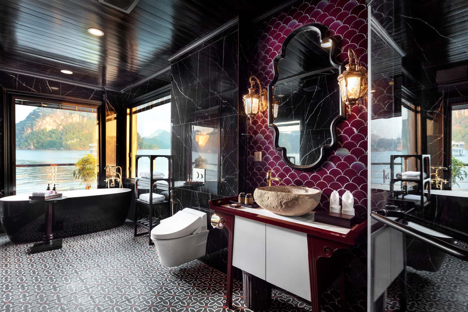 premium exclusive suite orchid preminum pelican cruise ha long