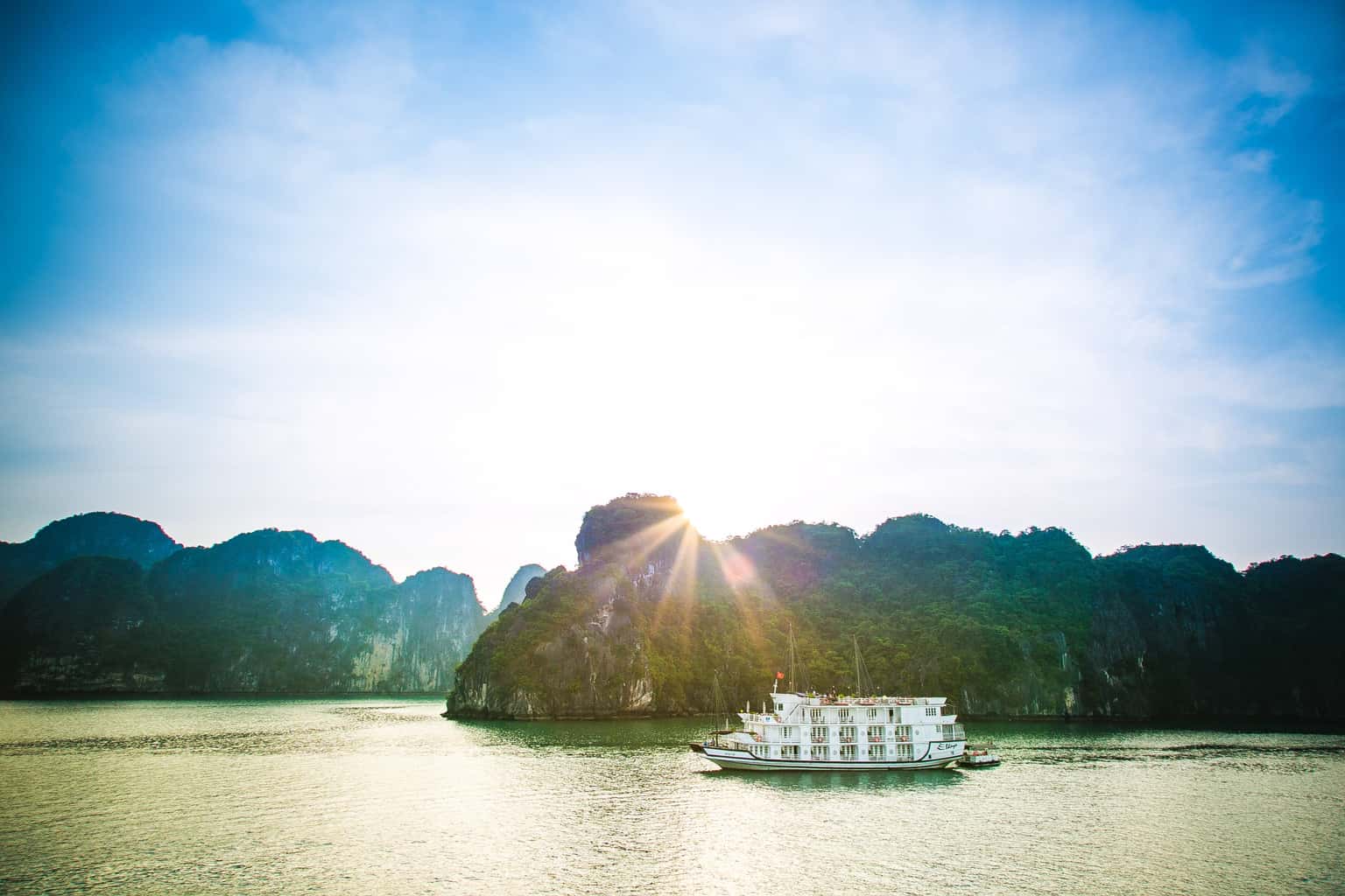 bhaya classic bhaya au co cruise ha long bay
