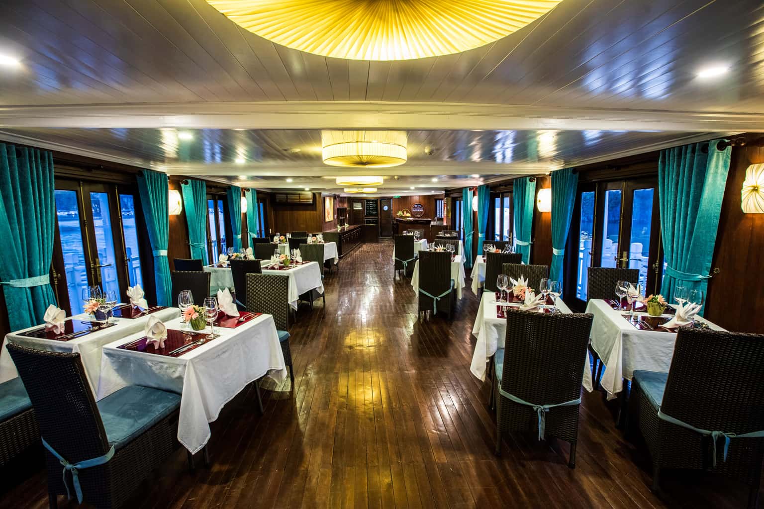 bhaya classic bhaya au co cruise ha long bay