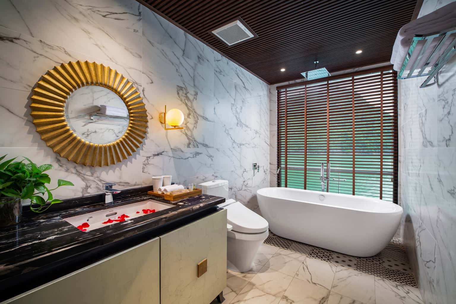 senior suites stellar of the seas aclass cruises ha long bay 