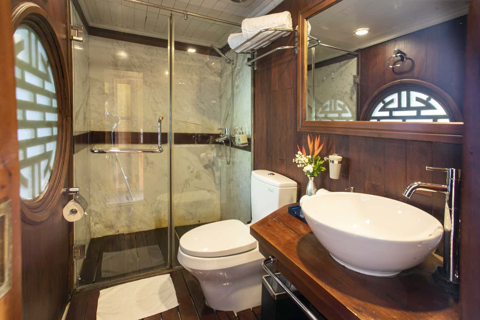 legend halong 1 cabin bhaya au co cruise ha long bay