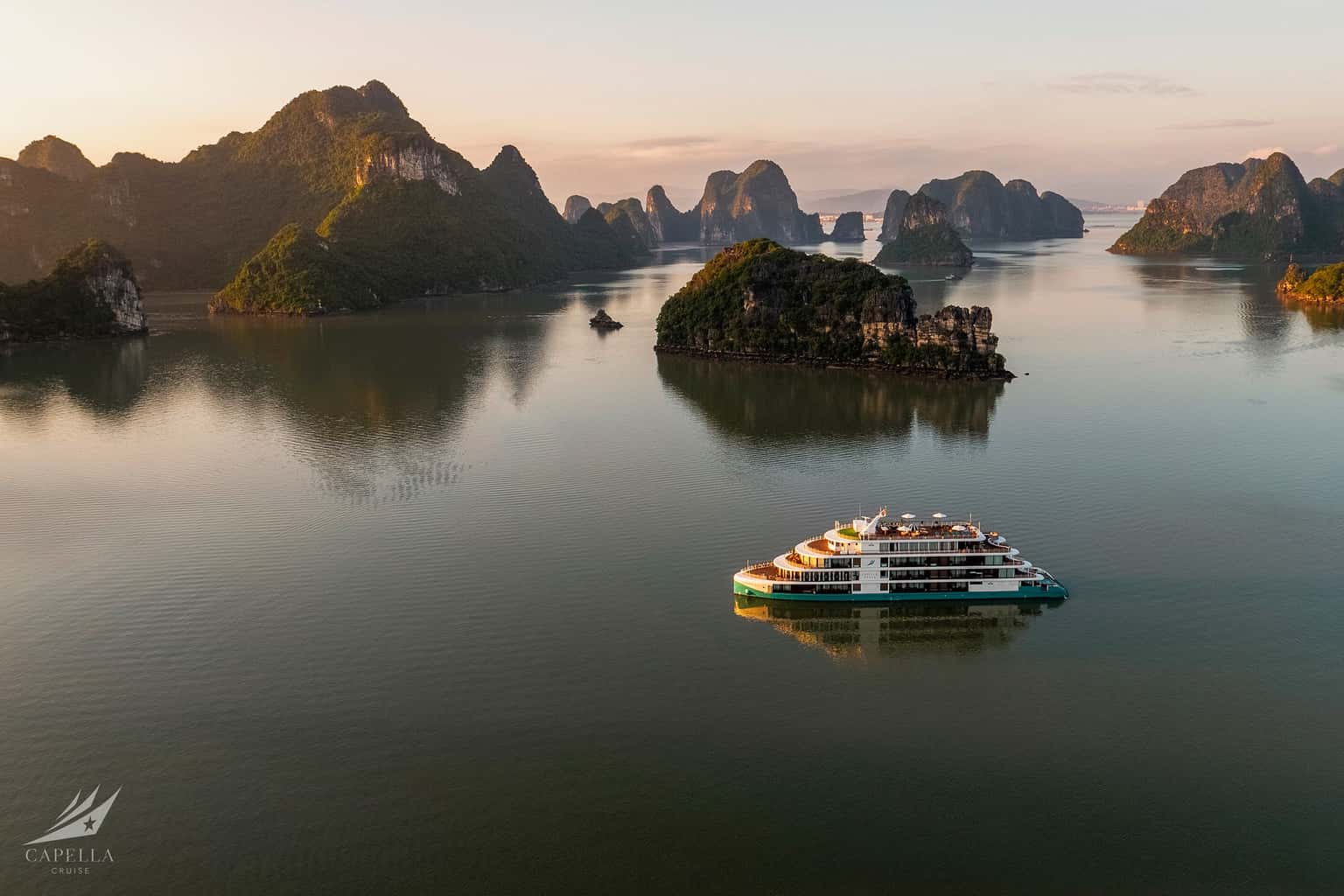 capella cruise ha long