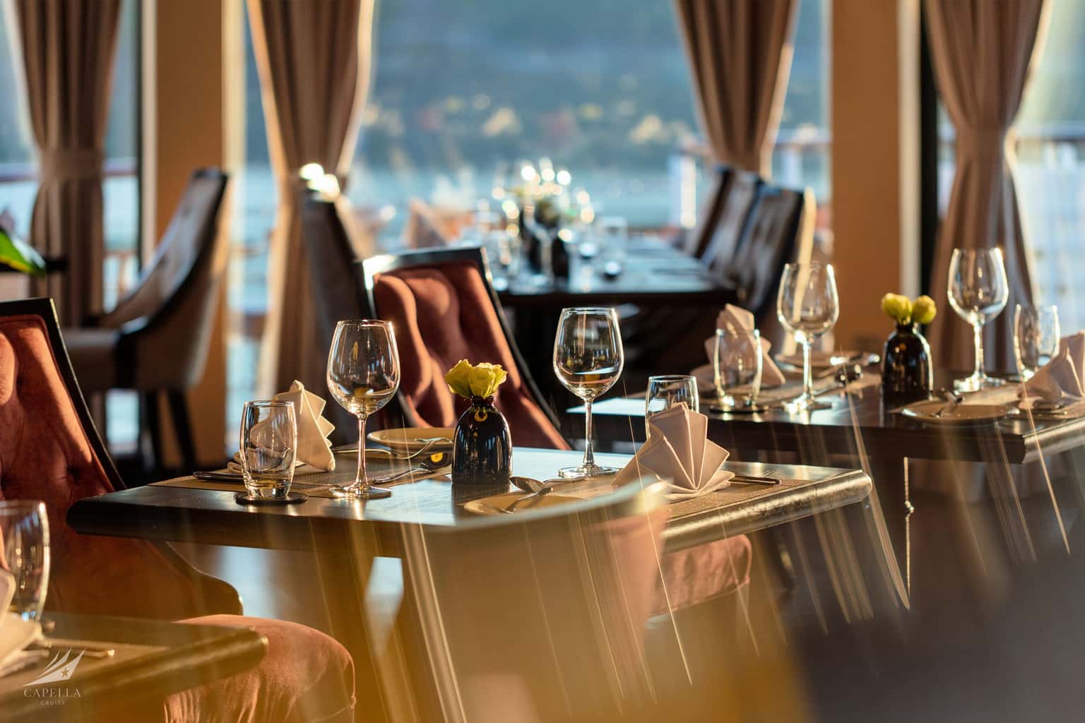 capella cruise ha long