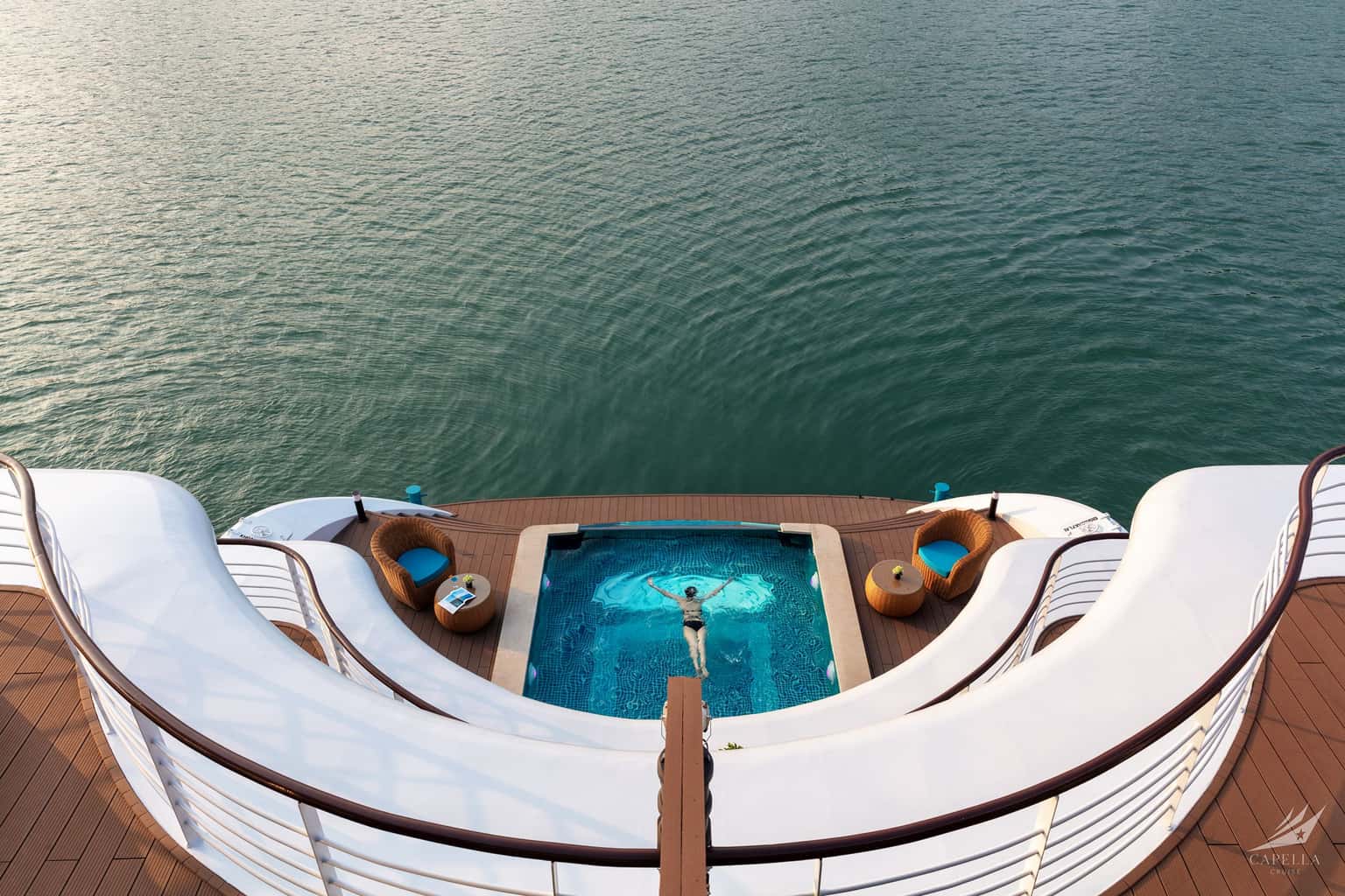 capella cruise ha long