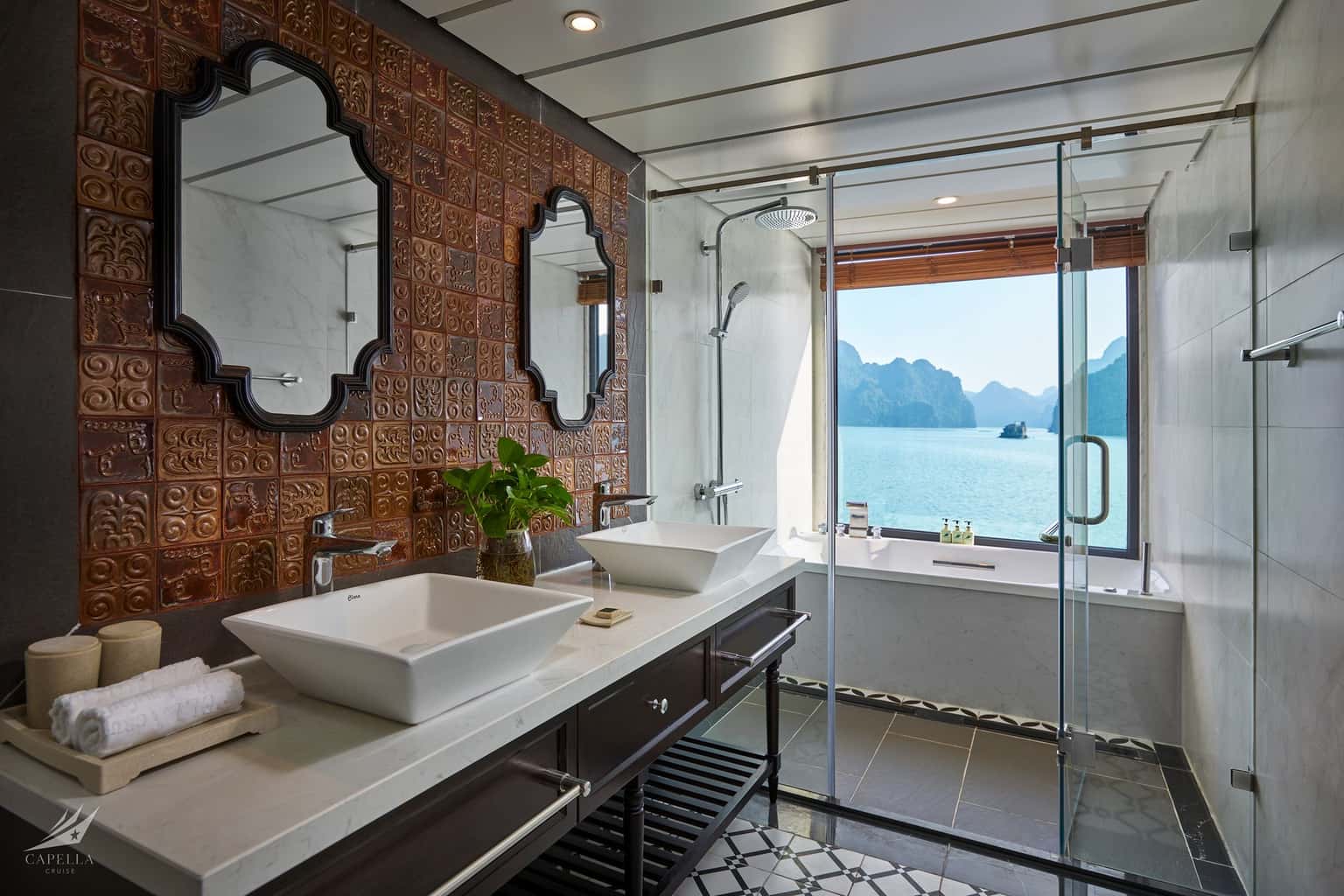 capella cruise ha long