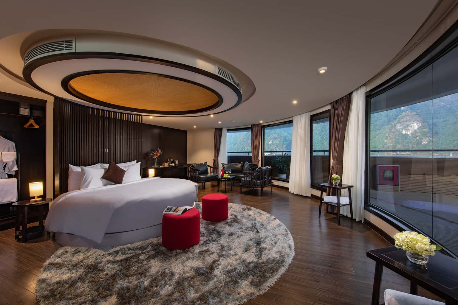 scarlet-pearl-cruise-ha-long-bay 