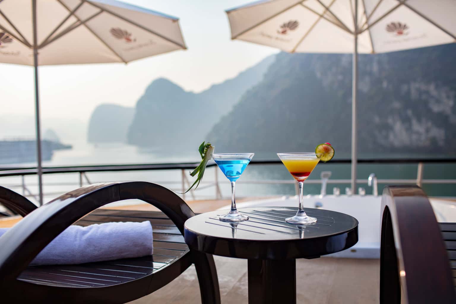 scarlet-pearl-cruise-ha-long-bay 
