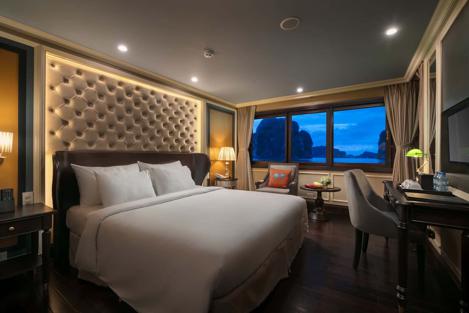 athena luxury cruise ha long bay