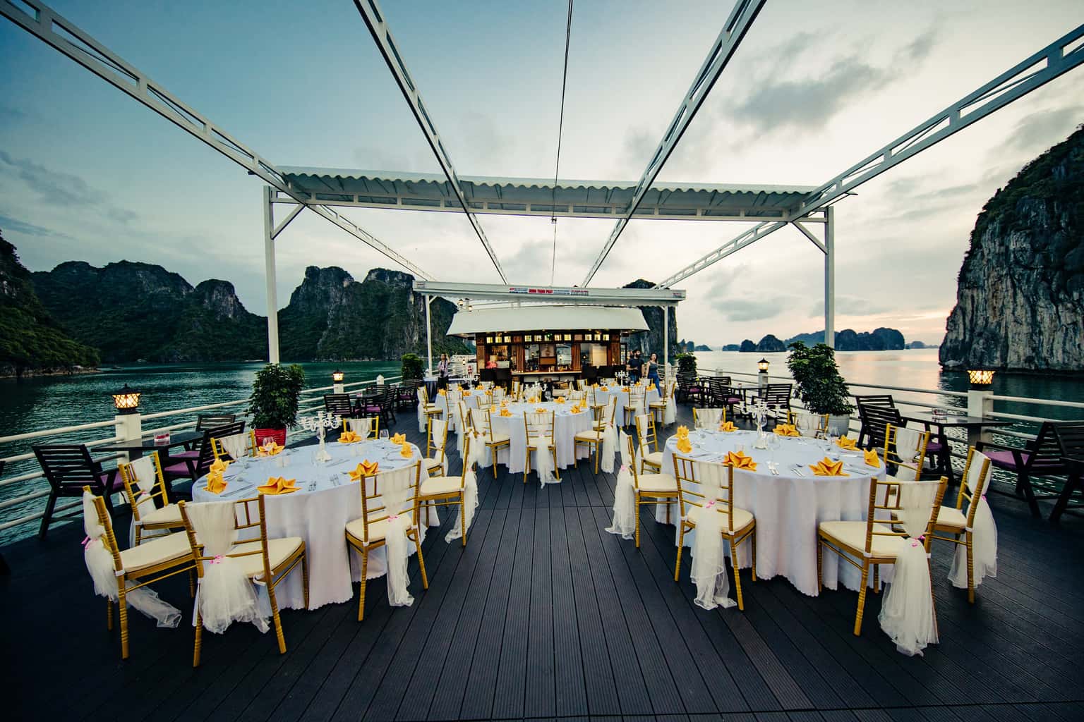 athena luxury cruise ha long bay