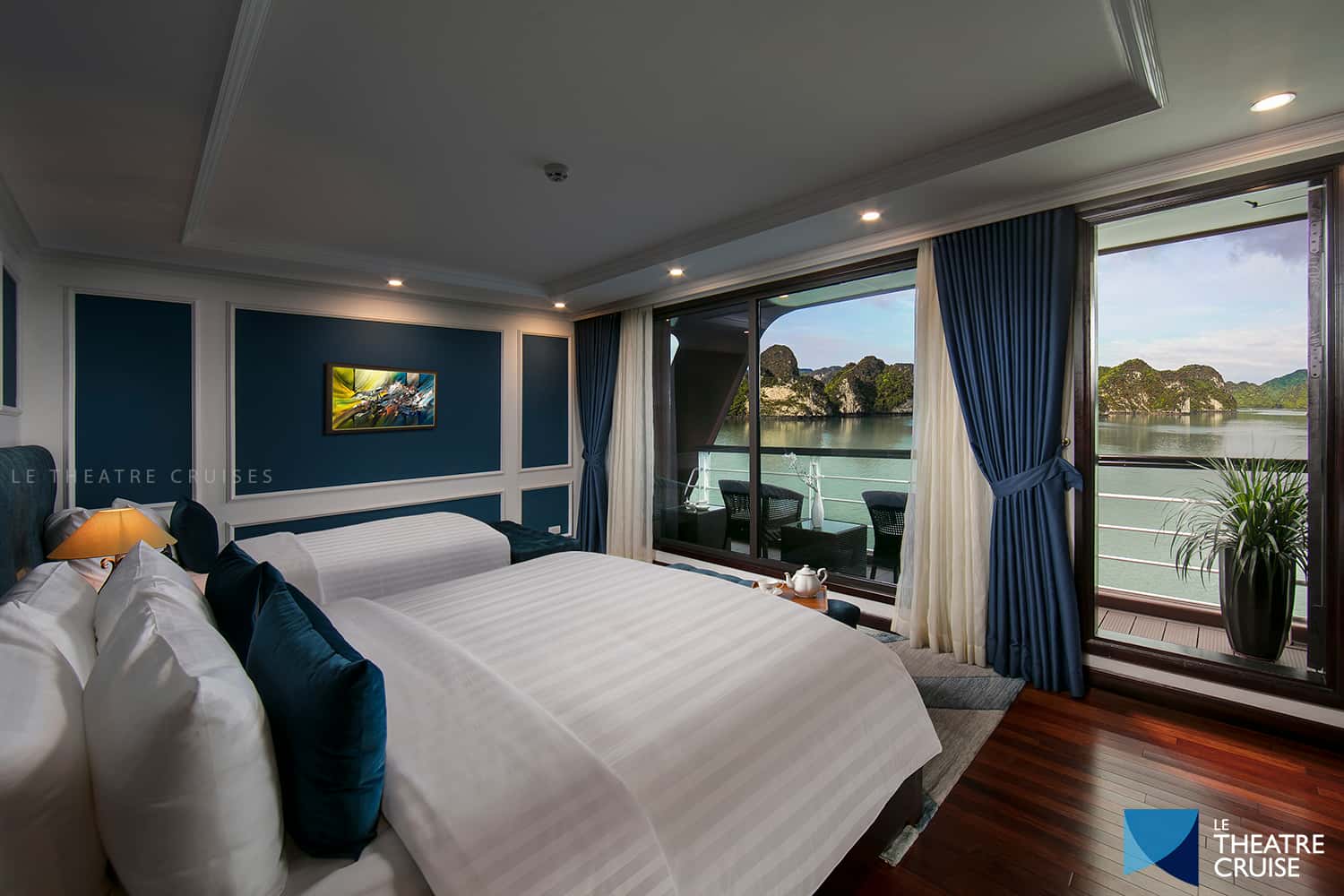 justfly le theatre ha long