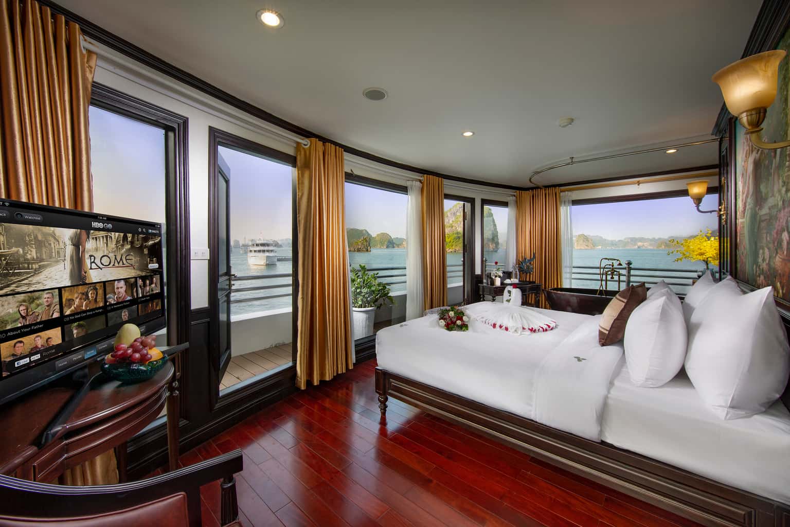 athena royal cruise ha long bay