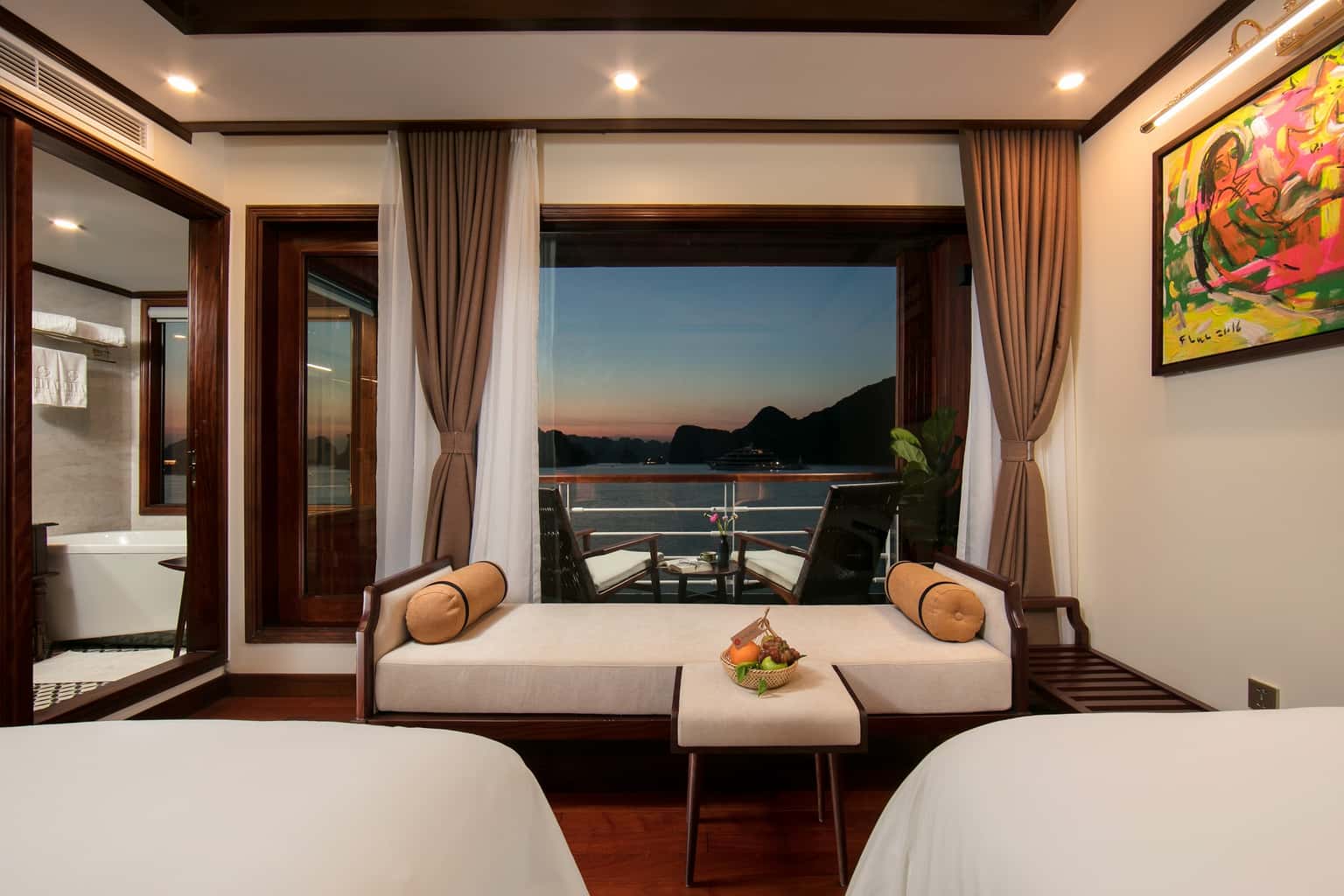 ocean delta suites heritage cruise ha long bay