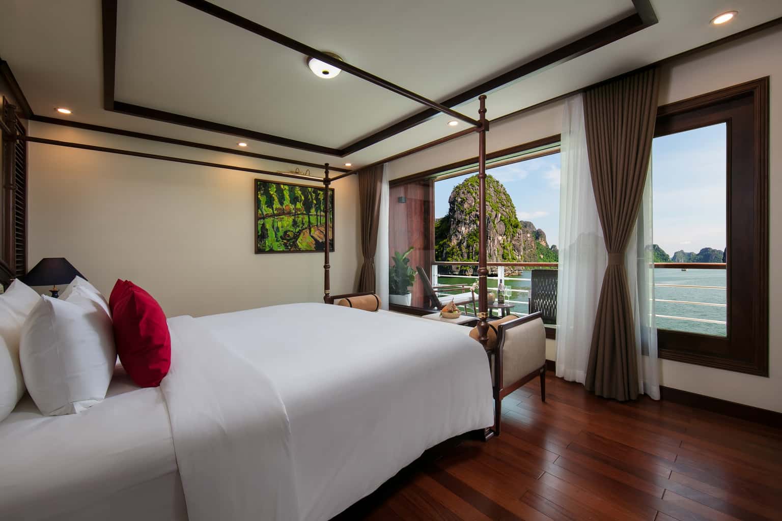 captain suites heritage cruise ha long bay 