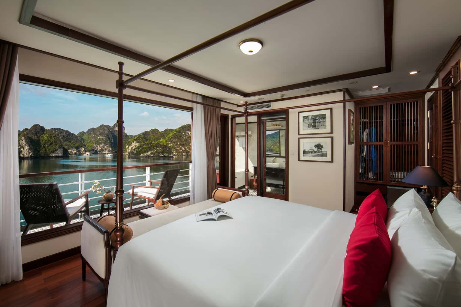 captain suites heritage cruise ha long bay 