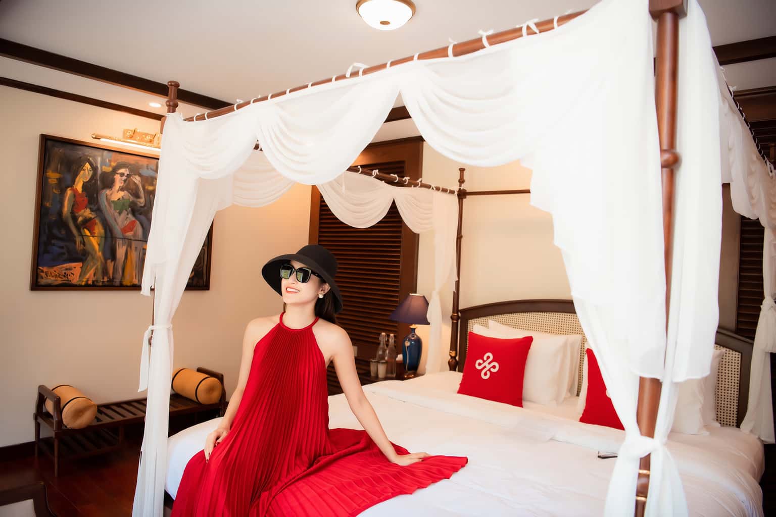regal suites heritage cruise ha long bay