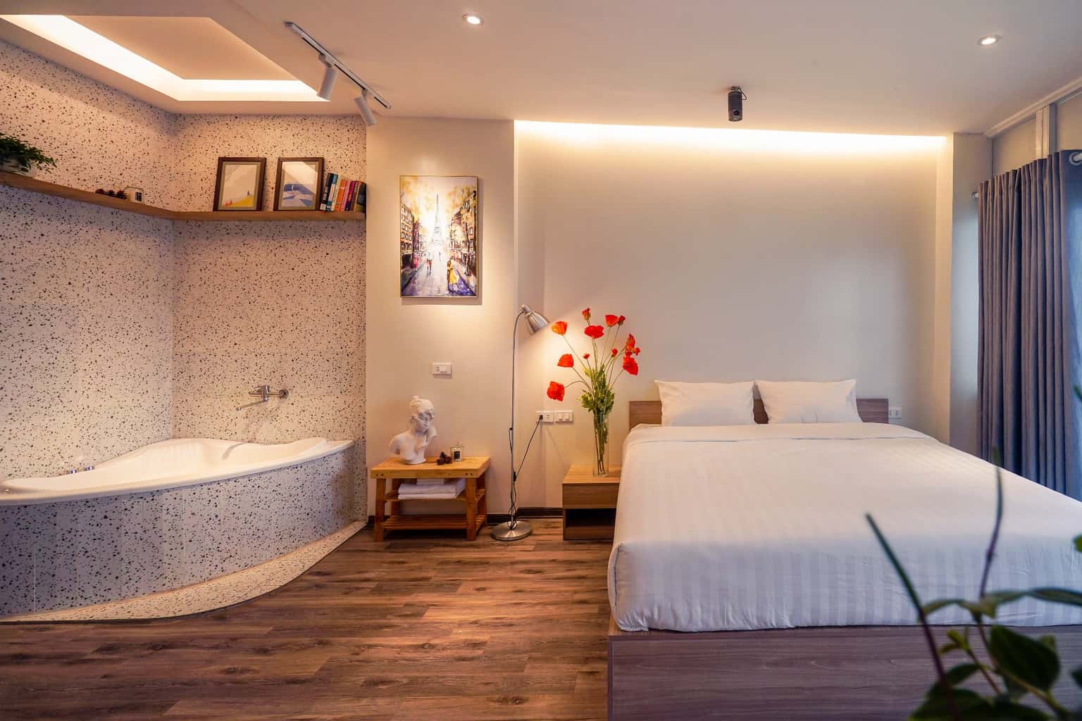 i701 luxury bathtube apartment ba dinh ha noi
