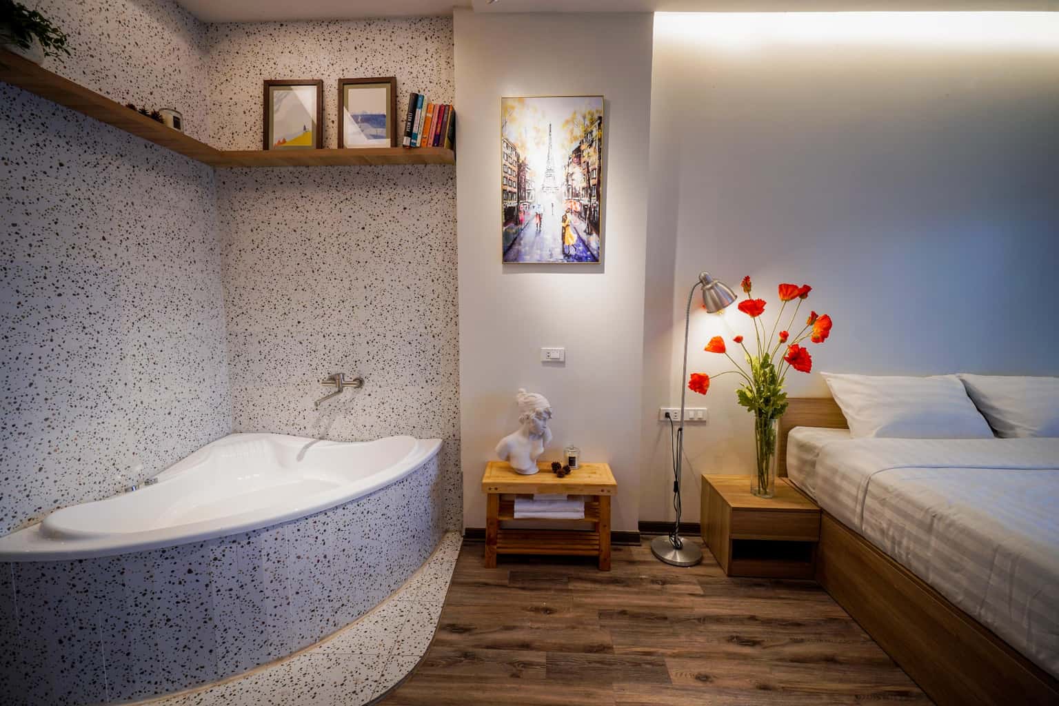 i701 luxury bathtube apartment ba dinh ha noi