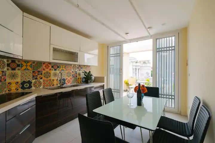 apartment 102 pham ngu lao hoan kiem ha noi