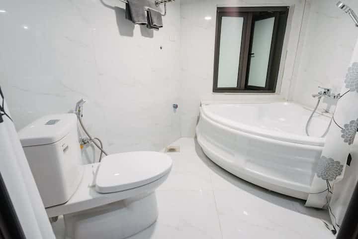 102 luustay hoan kiem ha noi